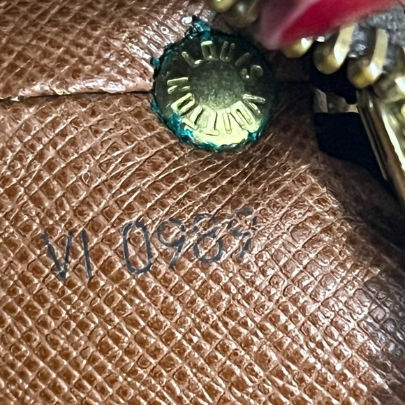 ‼️sold‼️Louis Vuitton Drouot Crossbody - Picture 7 of 11